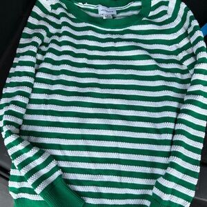 Liz Claiborne Green and White Crew Neck Sweater